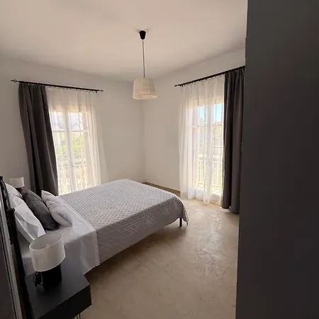 Joanna House * Methoni (Messenia)